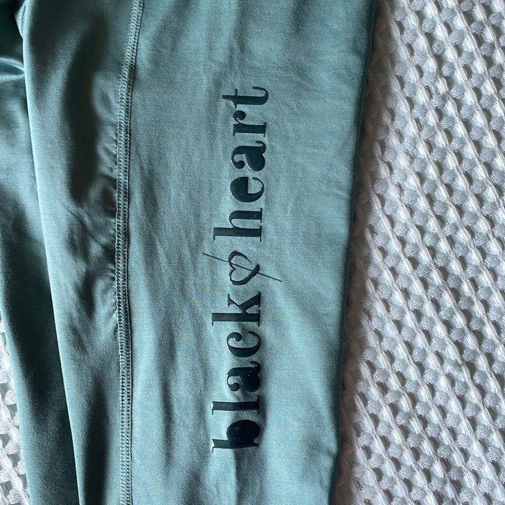 Black Heart Equestrian Leggings - Picture 5 of 11